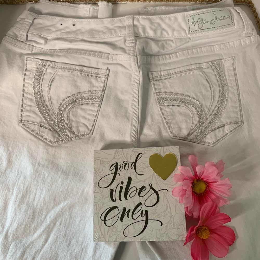 Ariya White Jeans